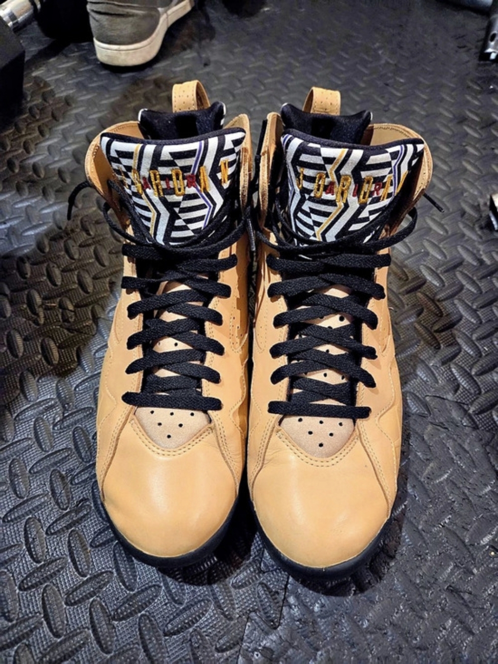 Nike Air Jordan 7 Retro SE Retro Sneakers Brown & Black US 13 Used.